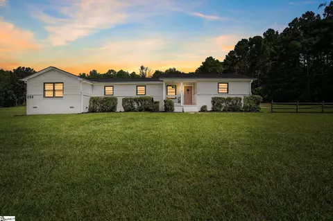 255 Hunter Rd, Simpsonville, SC 29681