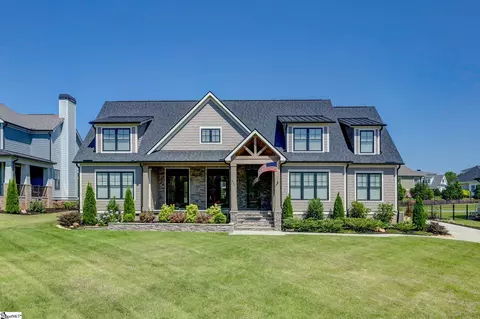211 Braxton Meadow Dr, Simpsonville, SC 29681