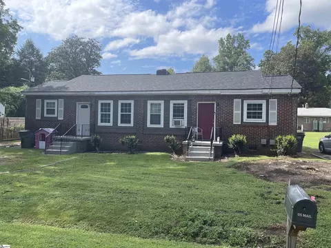 106 Dukeland Dr, Greenville, SC 29617