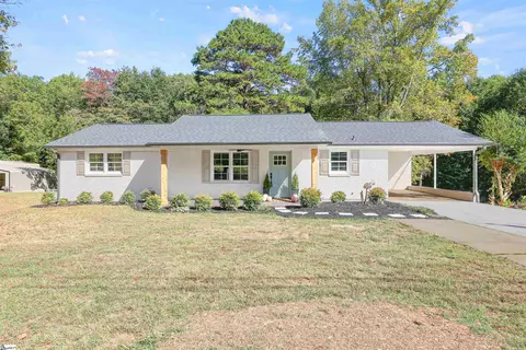117 E Scenic Ln, Travelers Rest, SC 29690