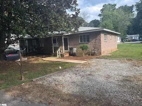 3 Paladin Ct, Greenville, SC 29617