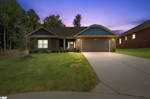 10 Holly Branch Trl, Piedmont, SC 29673