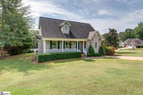 100 Hallmark Ln, Easley, SC 29640 photo 3