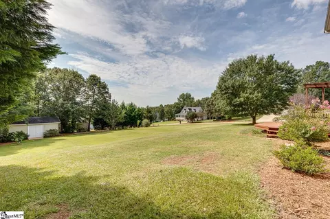 100 Hallmark Ln, Easley, SC 29640 photo 34