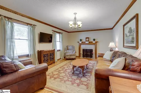 100 Hallmark Ln, Easley, SC 29640 photo 7