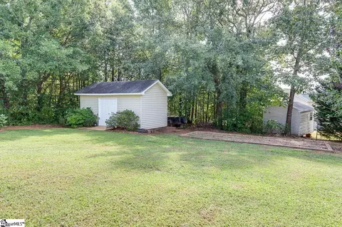 100 Hallmark Ln, Easley, SC 29640 photo 32