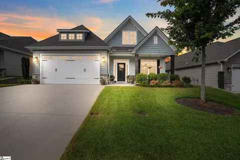 620 Ponden Dr, Greer, SC 29650