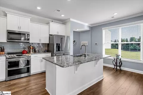 561 Yellow Fox Rd, Greer, SC 29650 photo 6