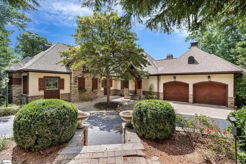 12 Deer Valley Ct, Travelers Rest, SC 29690