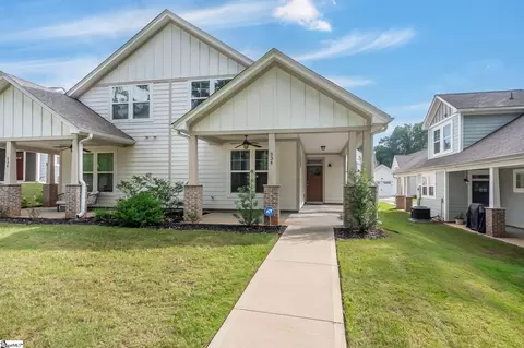 534 Twin Lake Rd, Greenville, SC 29609