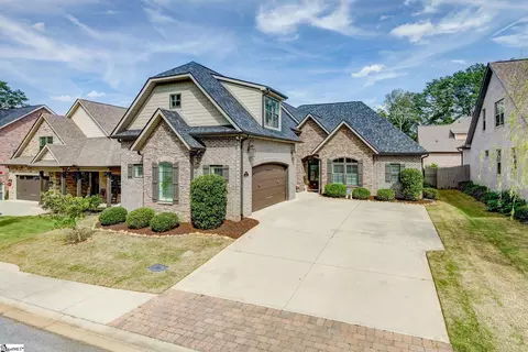 106 Giannas Ct, Greer, SC 29650