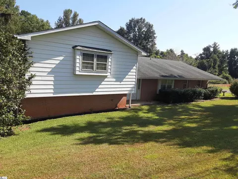516 Fox Squirrel Ridge Rd, Pickens, SC 29671