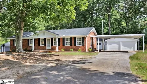 2018 Moore Duncan Hwy, Moore, SC 29369