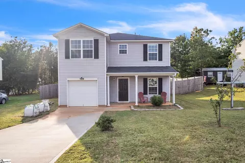 106 Botany Dr, Laurens, SC 29360