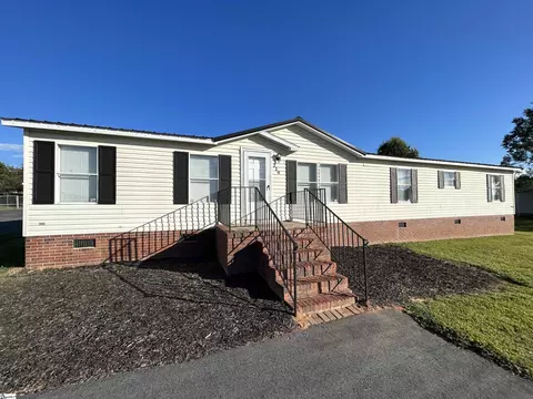 219 Ray Rd, Piedmont, SC 29673