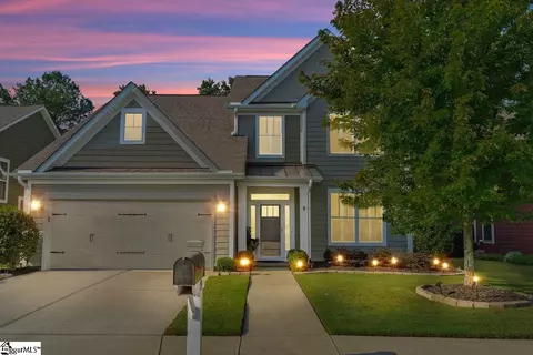 19 Lucerne Ct, Simpsonville, SC 29680