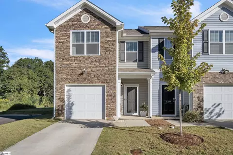 122 Southridge Ct, Easley, SC 29642