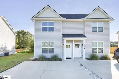 208 Lincoln Dr, Taylors, SC 29687