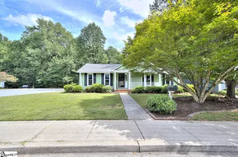 1055 Summit Dr, Greenville, SC 29609