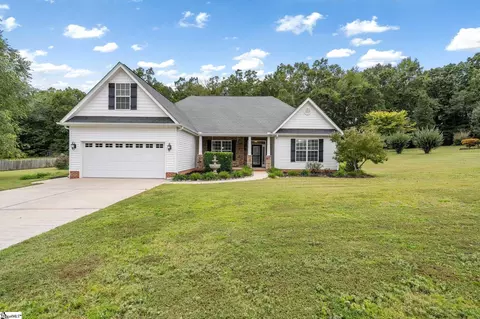 112 Sprouse Farm Way, Fountain Inn, SC 29644