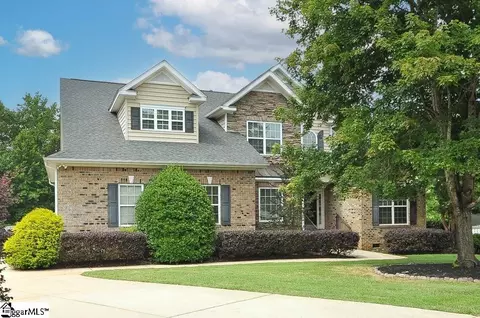 23 Barnstable Ct, Greer, SC 29650