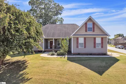 108 Wallhaven Dr, Greer, SC 29651