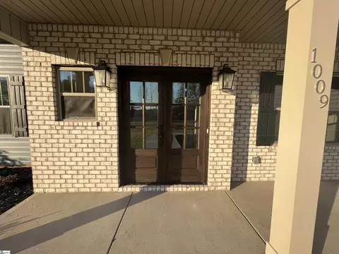 1009 Waterside Dr, Easley, SC 29642 photo 2