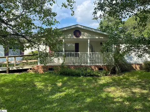 189 Wynfield Ct, Gray Court, SC 29645
