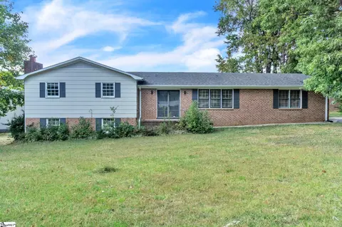 101 Traynham Blvd, Greenville, SC 29609
