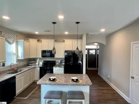 537 Chantry Ln, Moore, SC 29369 photo 8
