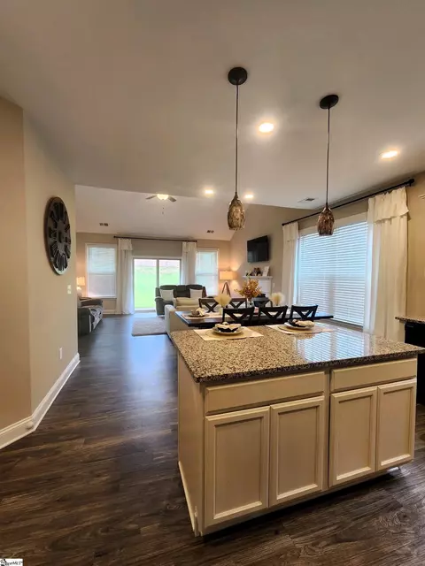 537 Chantry Ln, Moore, SC 29369 photo 6