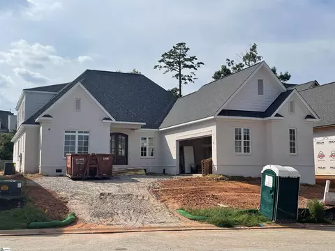210 Chestnut Pond Ln, Simpsonville, SC 29681