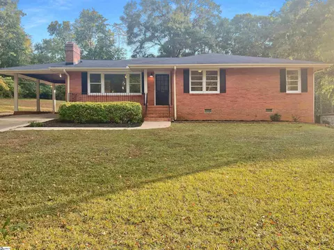 109 Pemberton Dr, Greenville, SC 29611
