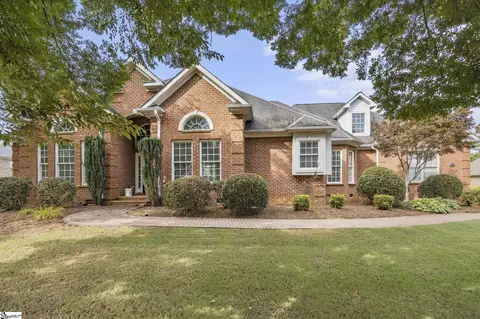 365 Island Green Ln, Inman, SC 29349