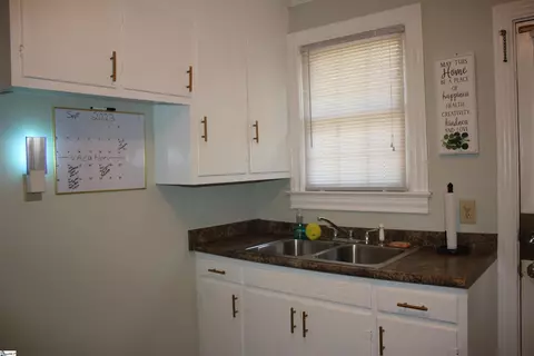 105 Park St, Easley, SC 29640 photo 17