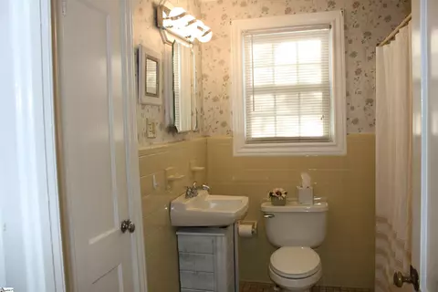 105 Park St, Easley, SC 29640 photo 22