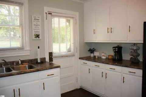 105 Park St, Easley, SC 29640 photo 16