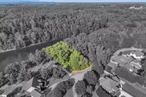 2494 Poole Rd, Greer, SC 29651