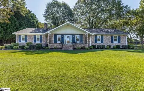 41 Terrain Dr, Greenville, SC 29605
