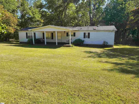 331 Riggins Rd, Pickens, SC 29671 photo 2