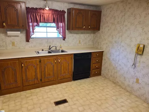 331 Riggins Rd, Pickens, SC 29671 photo 12
