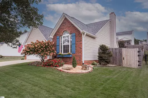 214 Big Fox Ln, Greer, SC 29650 photo 2