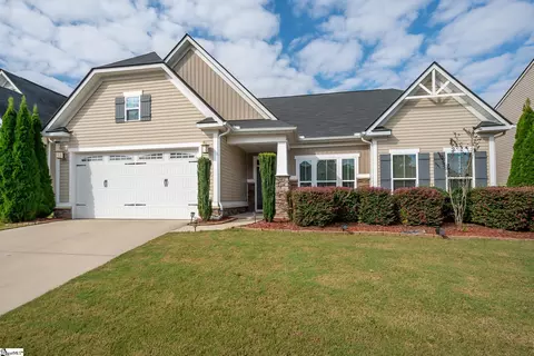 231 Chapel Hill Ln, Simpsonville, SC 29681