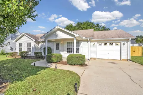 415 Lily Pond Ln, Taylors, SC 29687