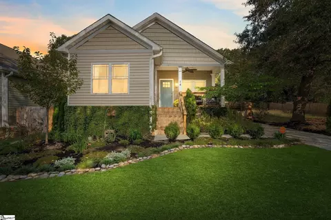 14 Harris Ln, Greenville, SC 29607