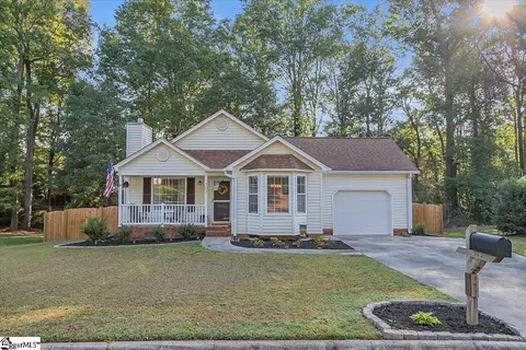 307 Dunwoody Dr, Simpsonville, SC 29681