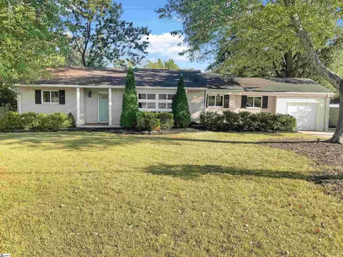111 Yorkshire Dr, Greenville, SC 29615