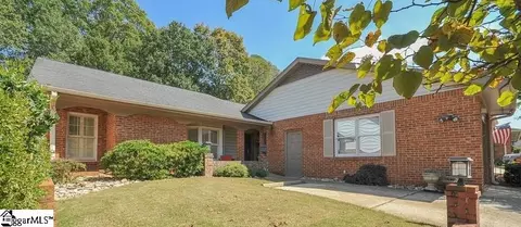 121 Hummingbird Rdg, Greenville, SC 29605
