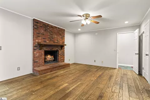 104 Frederick St, Greer, SC 29651 photo 8
