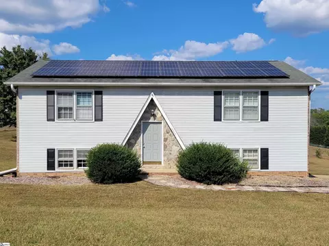 203 Woodfield Dr, Piedmont, SC 29673